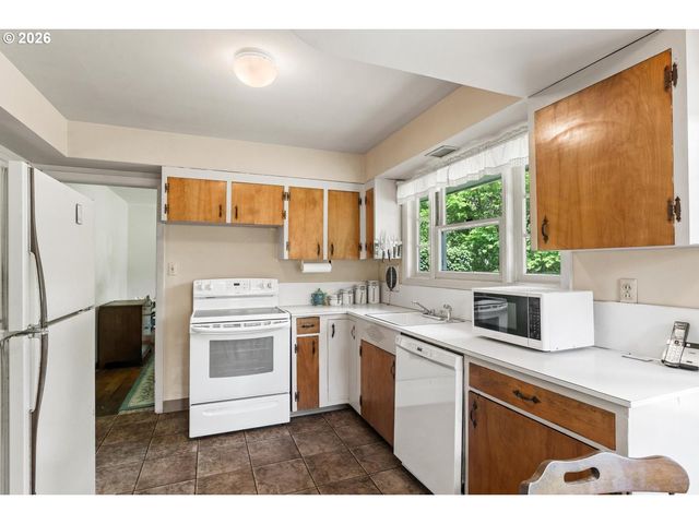 7225 Sw 83RD Ave, Portland, OR 97223