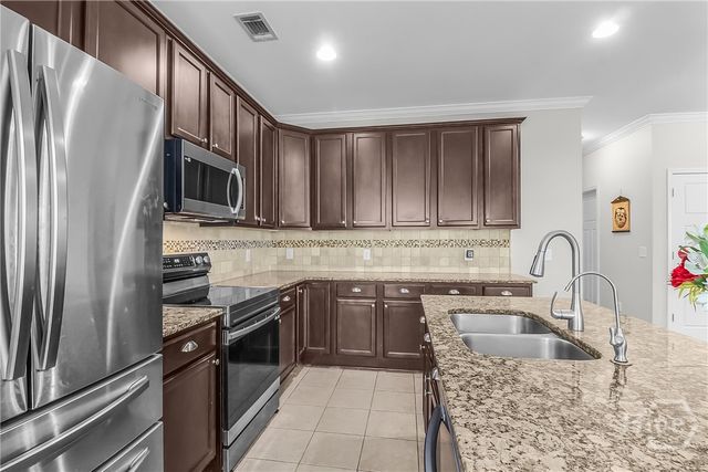 412 Waverly Lane, Richmond Hill, GA 31324