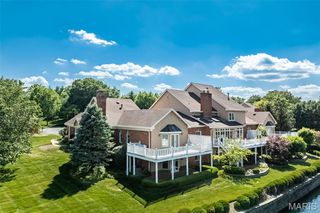 242 Carlyle Lake Drive, St Louis, MO 63141