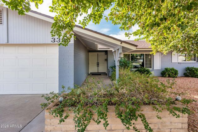 3335 W ACOMA Drive, Phoenix, AZ 85053