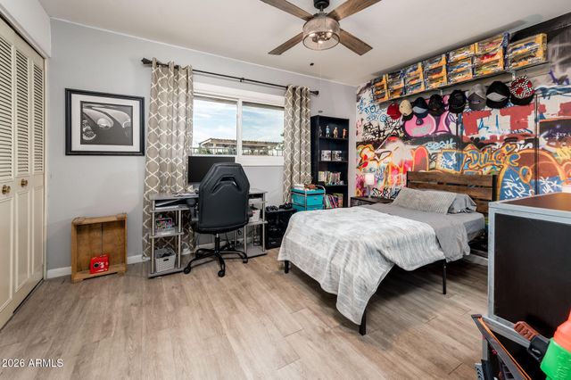 3335 W ACOMA Drive, Phoenix, AZ 85053