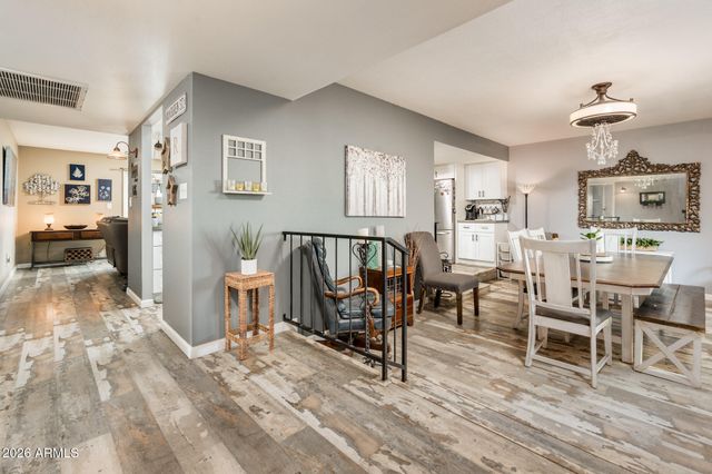 3335 W ACOMA Drive, Phoenix, AZ 85053