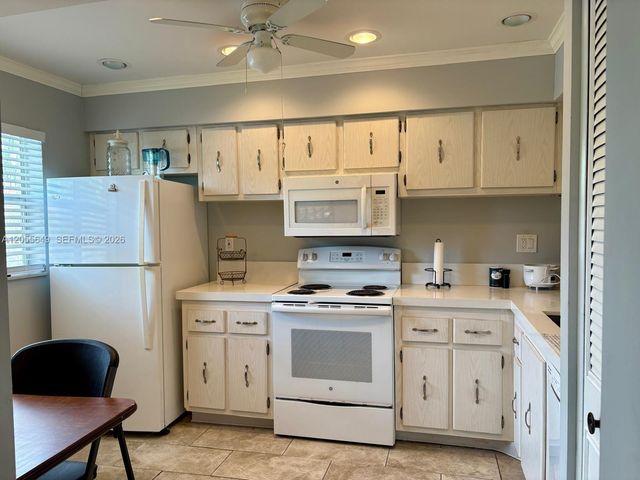 8810 W Mcnab Rd 206, Tamarac, FL 33321