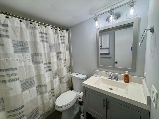 8810 W Mcnab Rd 206, Tamarac, FL 33321