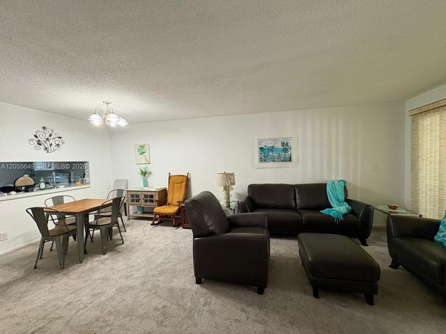 8810 W Mcnab Rd 206, Tamarac, FL 33321