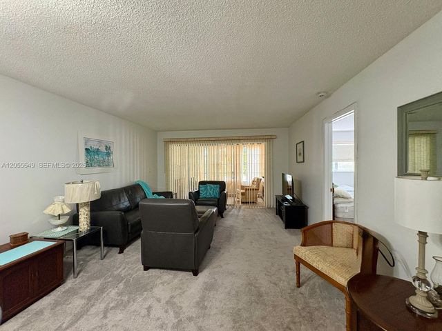 8810 W Mcnab Rd 206, Tamarac, FL 33321