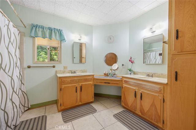 1276 Oasis, Escondido, CA 92026