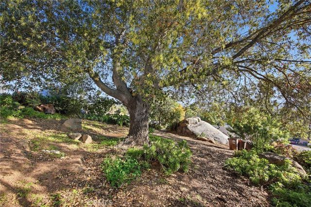 1276 Oasis, Escondido, CA 92026