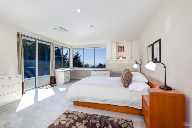 43850 Buckhorn Cove Rd E, Little River, CA 95456