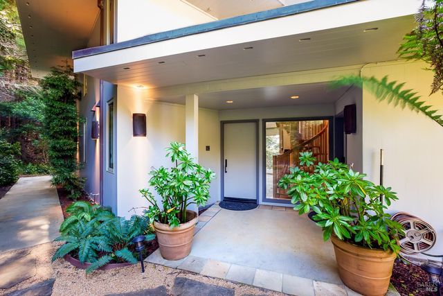 43850 Buckhorn Cove Rd E, Little River, CA 95456