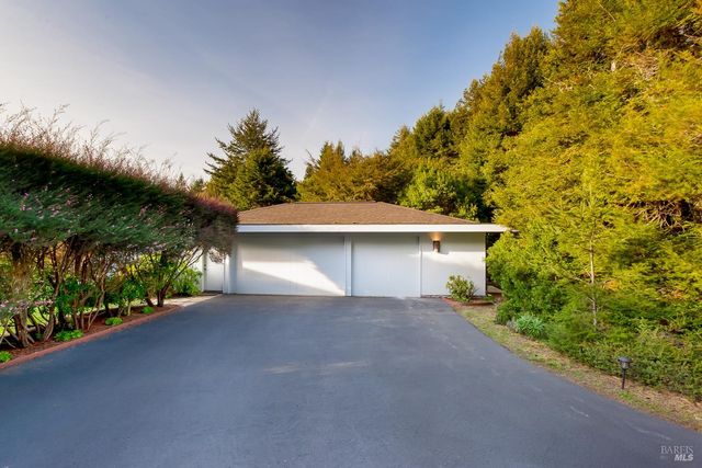 43850 Buckhorn Cove Rd E, Little River, CA 95456