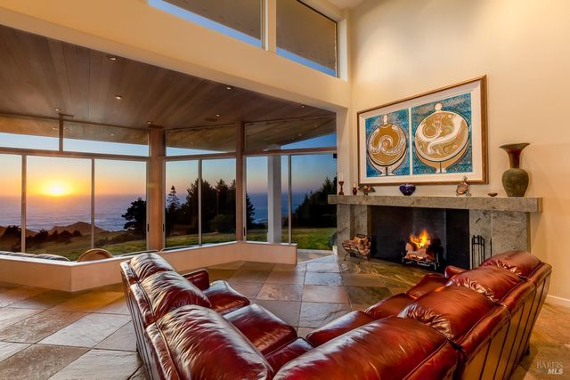 43850 Buckhorn Cove Rd E, Little River, CA 95456