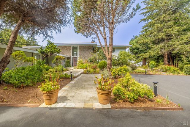 43850 Buckhorn Cove Rd E, Little River, CA 95456