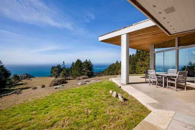 43850 Buckhorn Cove Rd E, Little River, CA 95456