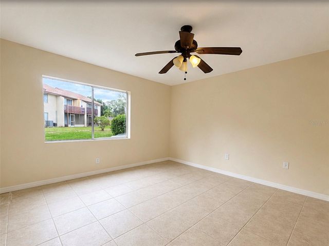 2702 HIDDEN LAKE DRIVE S A, Sarasota, FL 34237
