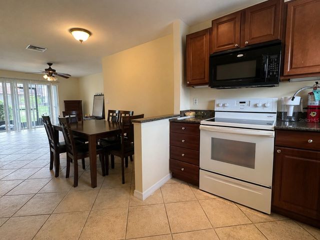 2702 HIDDEN LAKE DRIVE S A, Sarasota, FL 34237