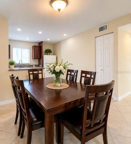 2702 HIDDEN LAKE DRIVE S A, Sarasota, FL 34237