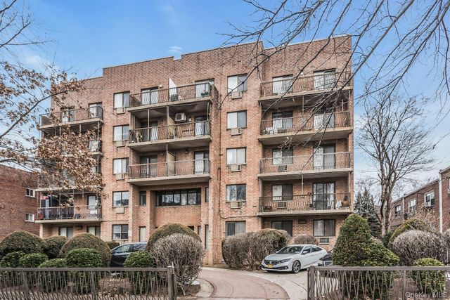 147-45 Barclay Avenue 5B, Flushing, NY 11355