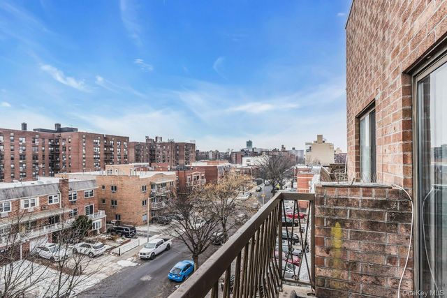 147-45 Barclay Avenue 5B, Flushing, NY 11355