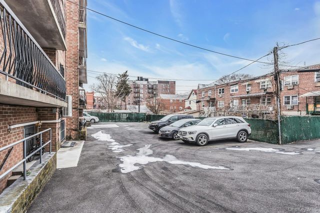 147-45 Barclay Avenue 5B, Flushing, NY 11355