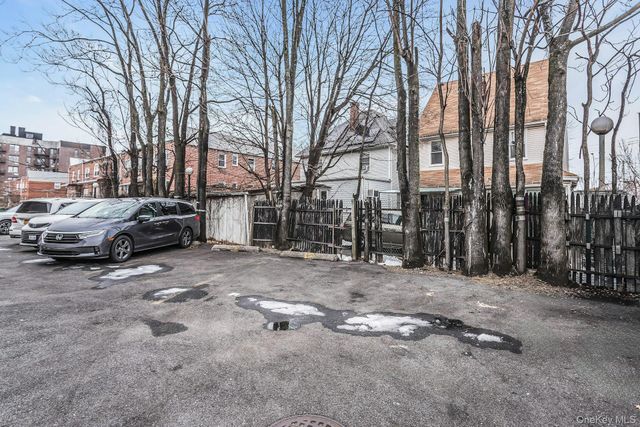 147-45 Barclay Avenue 5B, Flushing, NY 11355