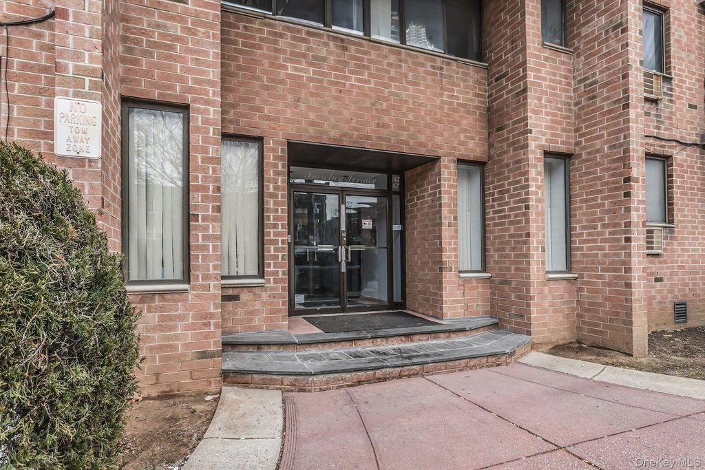 147-45 Barclay Avenue 5B, Flushing, NY 11355