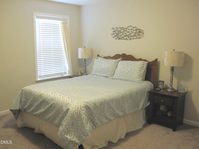 579 Metro Station, Apex, NC 27502