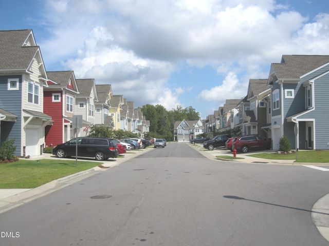 579 Metro Station, Apex, NC 27502