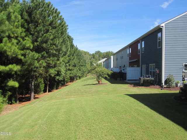 579 Metro Station, Apex, NC 27502