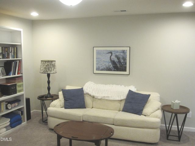 579 Metro Station, Apex, NC 27502