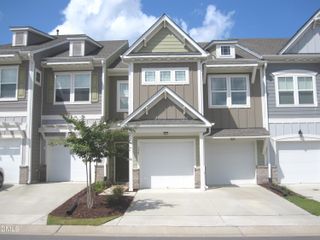 579 Metro Station, Apex, NC 27502