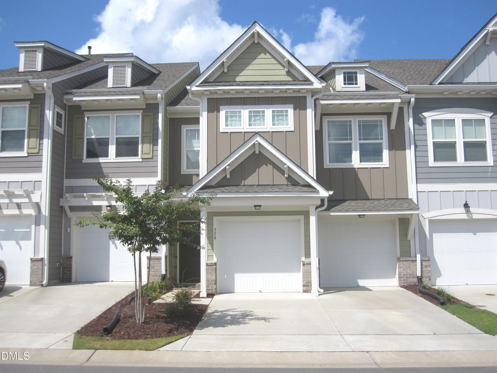 579 Metro Station, Apex, NC 27502