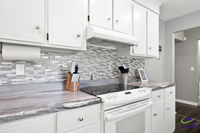 211 Hickory Glen, Centerville, GA 31028
