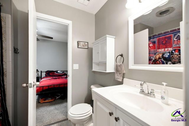211 Hickory Glen, Centerville, GA 31028