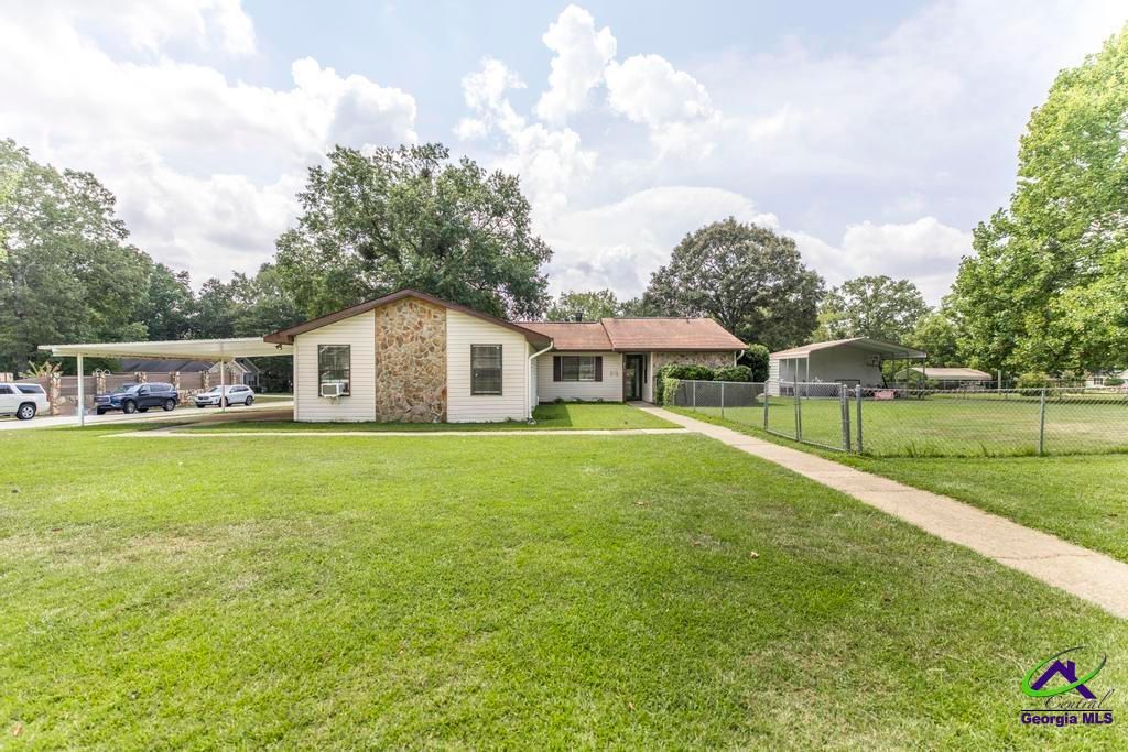 211 Hickory Glen, Centerville, GA 31028