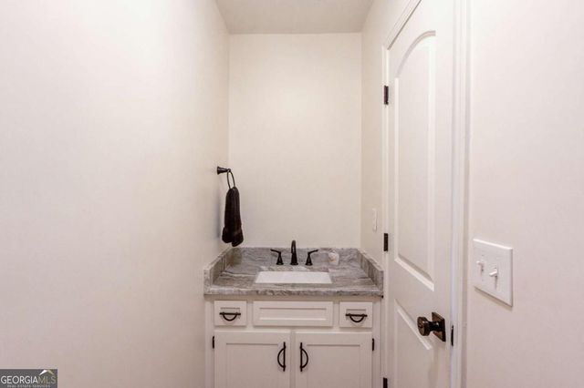 1554 Maddox Road, Hoschton, GA 30548