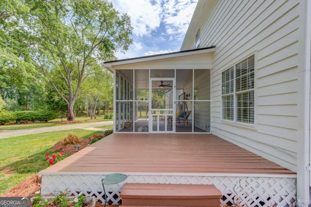 1554 Maddox Road, Hoschton, GA 30548