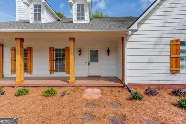 1554 Maddox Road, Hoschton, GA 30548