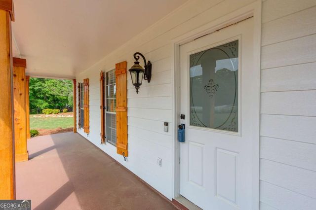 1554 Maddox Road, Hoschton, GA 30548