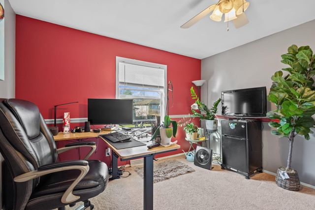1501 W 73rd Place, Merrillville, IN 46410