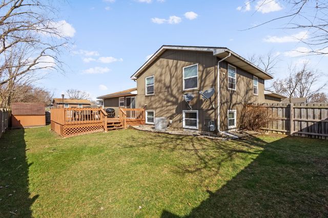 1501 W 73rd Place, Merrillville, IN 46410