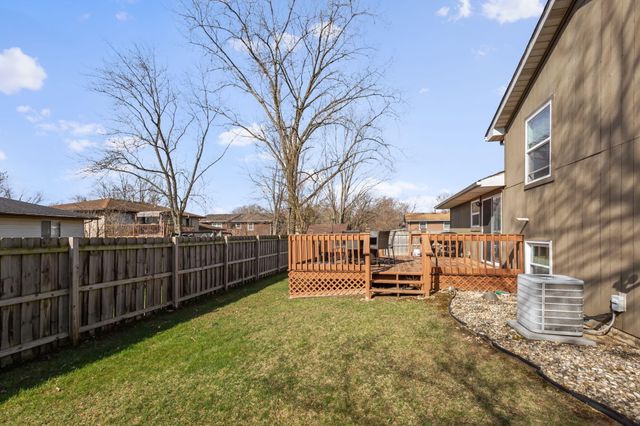 1501 W 73rd Place, Merrillville, IN 46410