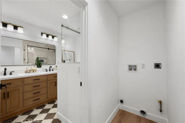 5214 E Peabody, Long Beach, CA 90808