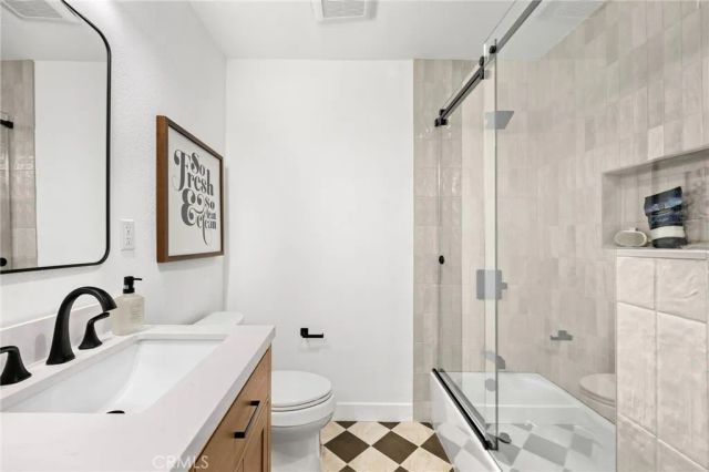 5214 E Peabody, Long Beach, CA 90808