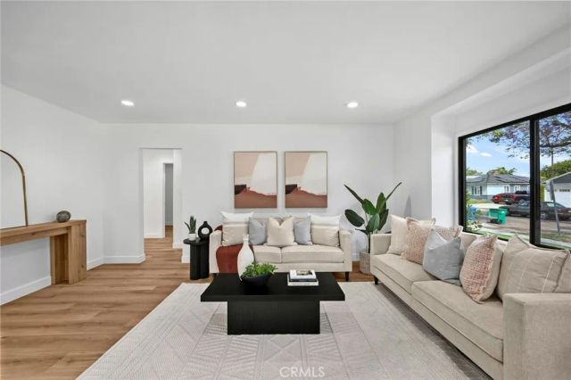 5214 E Peabody, Long Beach, CA 90808