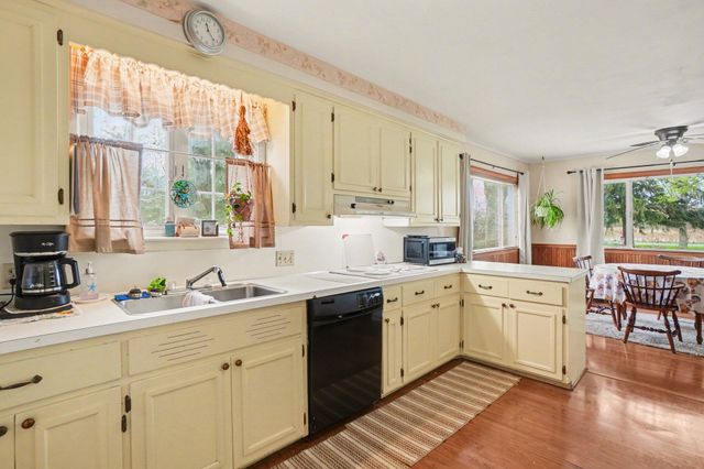 14361 76th Street, South Haven, MI 49090