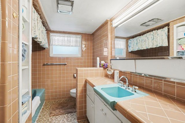 14361 76th Street, South Haven, MI 49090