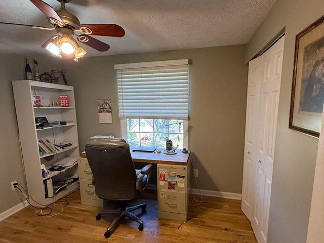 1733 Ellenwood NE Drive, Roswell, GA 30075