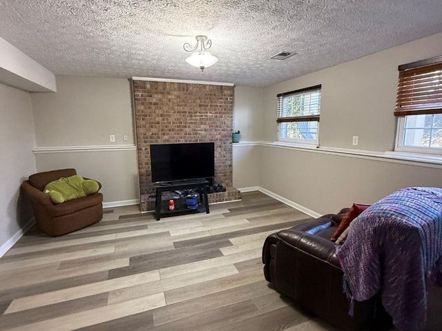 1733 Ellenwood NE Drive, Roswell, GA 30075