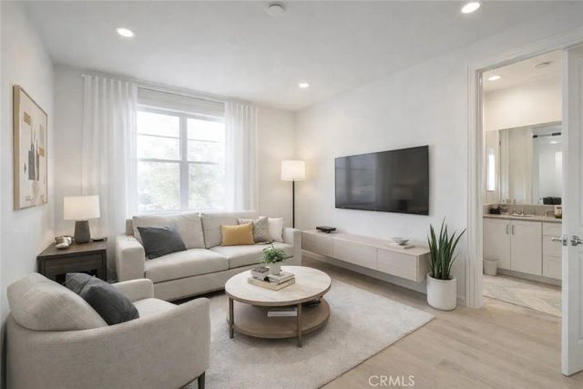 328 Pinnacle Drive, Lake Forest, CA 92630